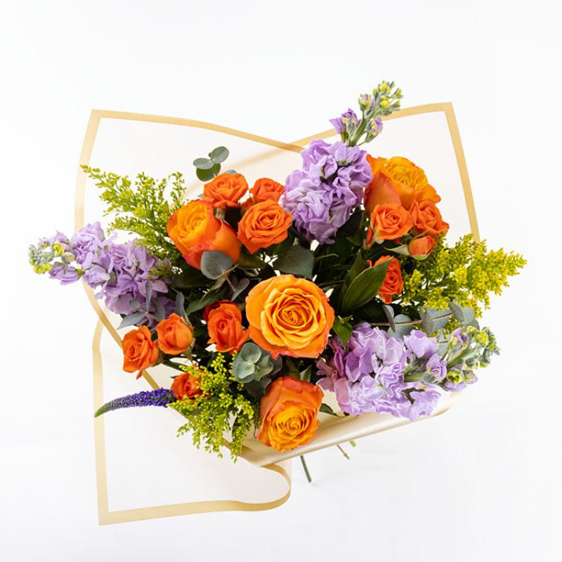 Renkli Şebboy ve Gül Buketi